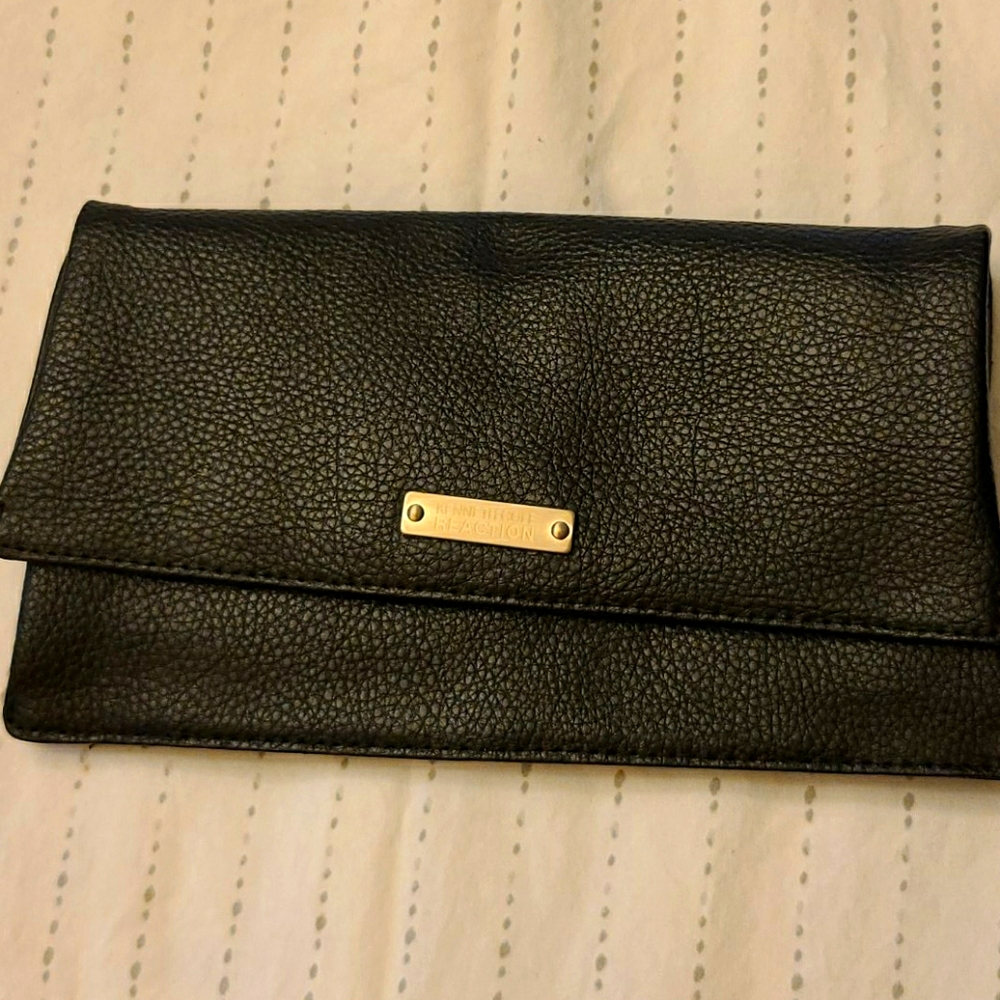 Kenneth Cole Reaction Black Leather wallet